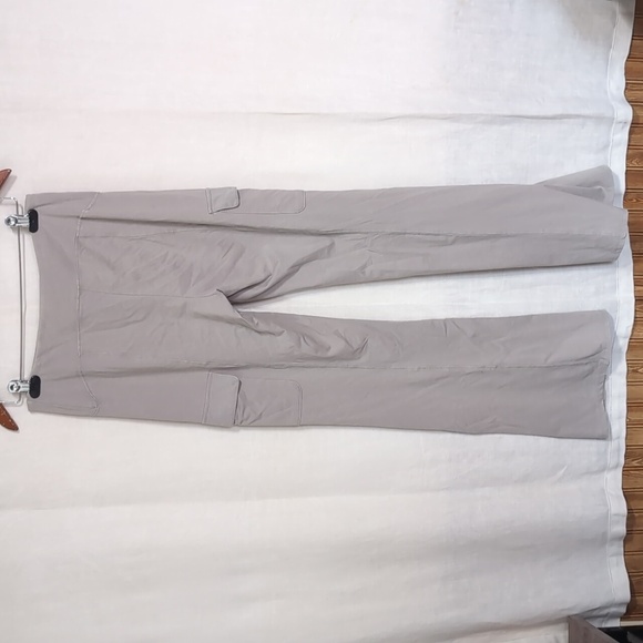 No Boundaries Light Grey Cargo Style Wide Leg Pants Slit Front Size Large - Picture 4 of 5